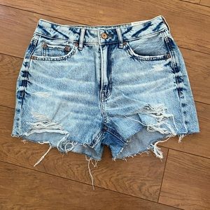 Womens American eagle shorts size 2